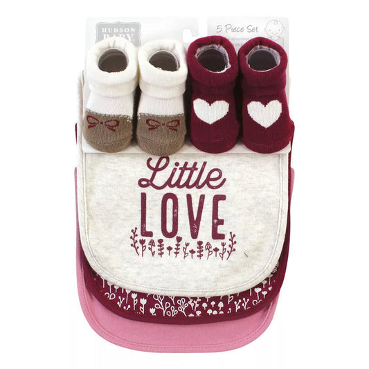 Hudson Baby Mama’s Love Bib & Bootie set